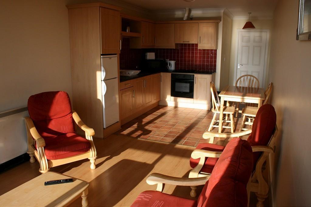 Cuirt Na Rasai Apartment Galway Ngoại thất bức ảnh